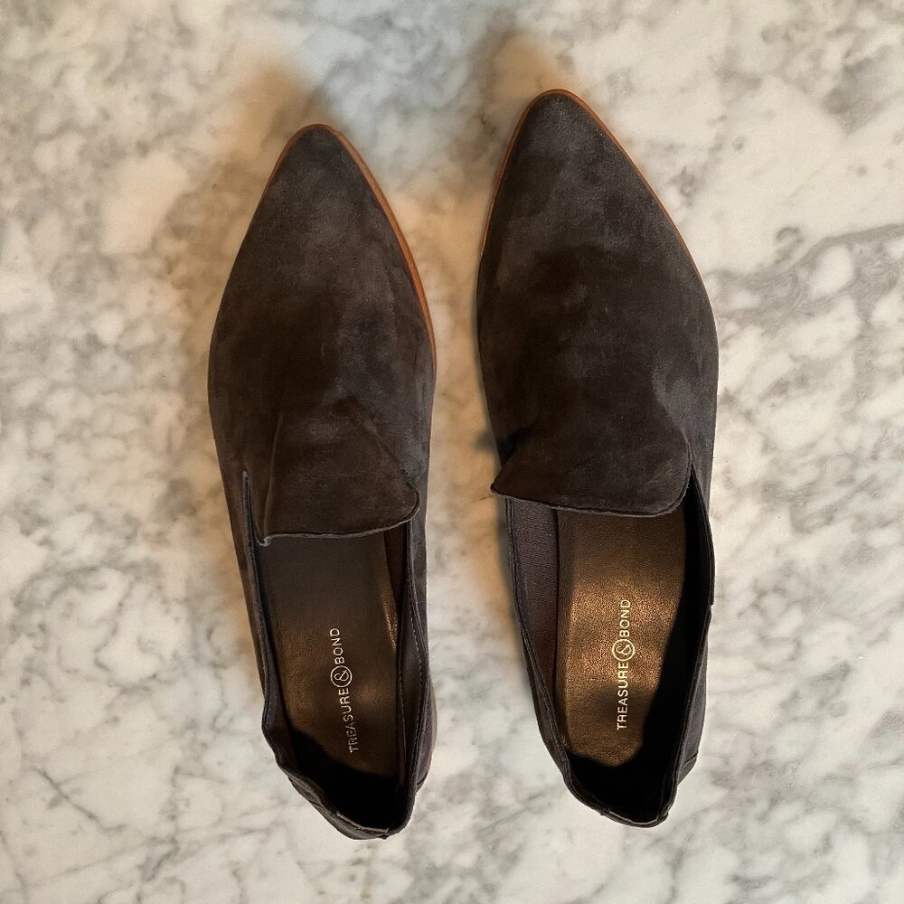 Treasure & Bond Charcoal/Dark Gray Suede Flats, Size 8.5
